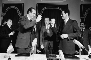 Jacques Chirac, Premier Ministre et Saddam Hussein à Bagdad, 1974