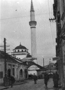 La Mosquée Ferhadija de Banja Luka, Bosnie Herzégovine, en avril 1941