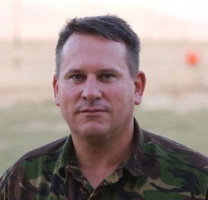 Le Colonel Richard Kemp, ancien Commandant des Forces Britanniques d'Afghanistan, membre du Groupe Militaire de Haut Niveau