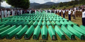 1386581_3_995c_le-massacre-de-srebrenica-en-juillet-1995-est_c7c1bf74e21baeae4dda6ab0f8cedc88